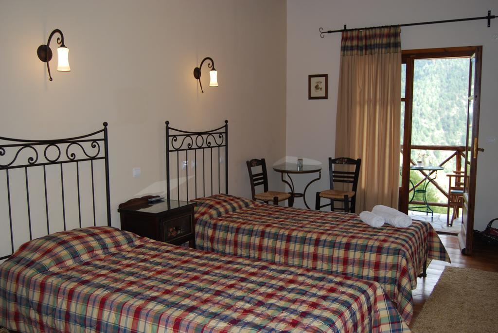 Dryades Guesthouse Ano Khora Exteriör bild